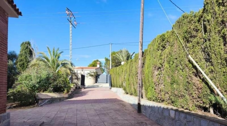Alicante - Busot - 2800m2