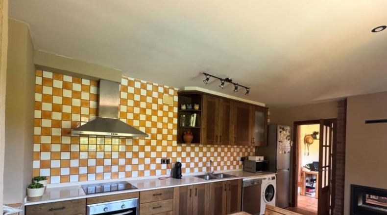 Gerona - Llançà - 1058m2