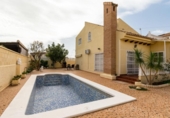 Chalet independiente con terreno en venta en la España, Orihuela, ref: TR181636 foto