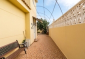 Chalet independiente con terreno en venta en la España, Orihuela, ref: TR181636 foto
