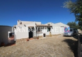 Xalet independent amb terreny en venda a la España, Dénia, ref.: TR159182 foto