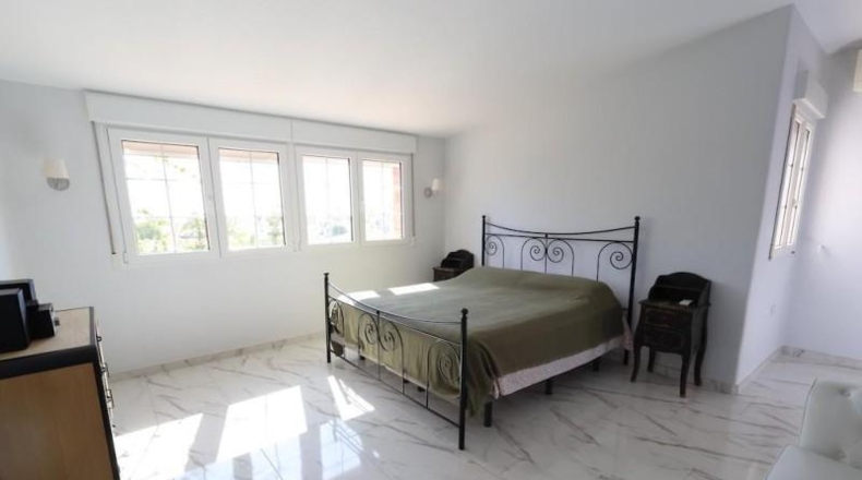 Alicante - Orihuela - 240m2