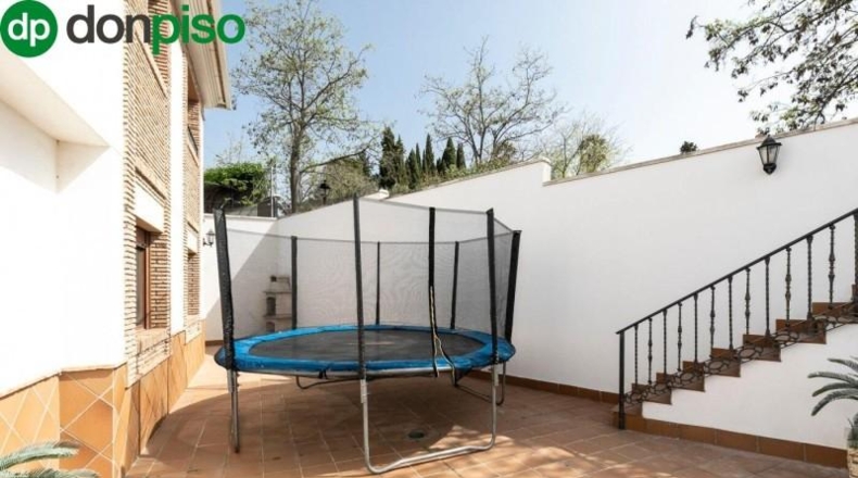 Granada - Huétor Vega - 912m2