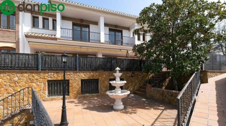 Granada - Huétor Vega - 912m2