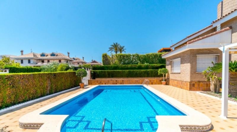 Alicante - Torrevella - 699m2