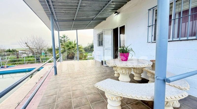 Seville - El Coronil - 700m2