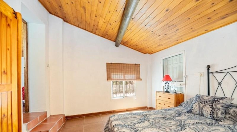 Málaga - Cuevas de San Marcos - 9572m2