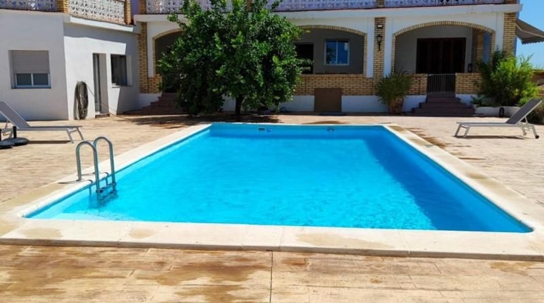 Валенсия - Godelleta - 850m2