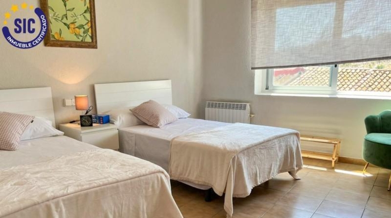 Валенсия - Godelleta - 850m2