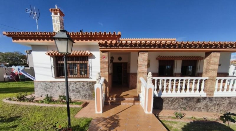 Málaga - Alhaurín de la Torre - 961m2