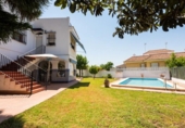 Xalet independent amb terreny en venda a la España, Tomares, ref.: TR399656 foto