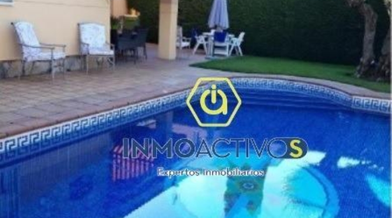 Community of Madrid - Colmenar Viejo - 327m2