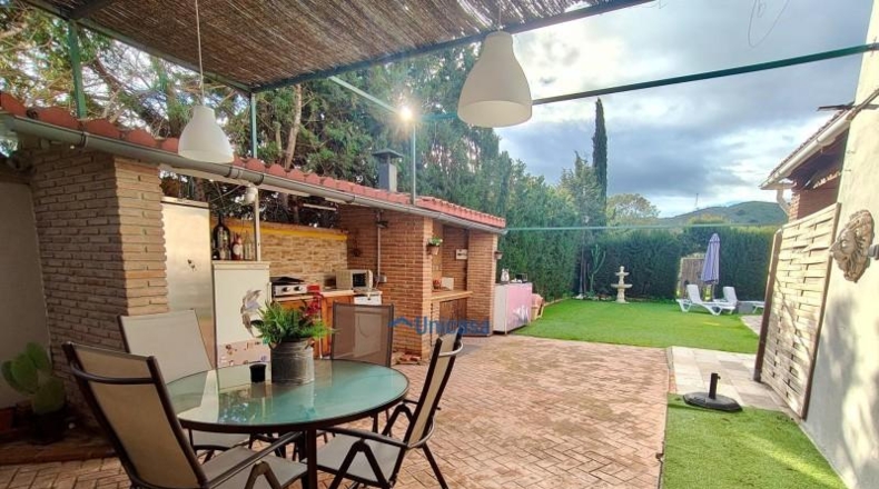 Málaga - Málaga - 1200m2