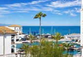 Casa de pueblo en venta en la España, Manilva, ref: TR408284 foto