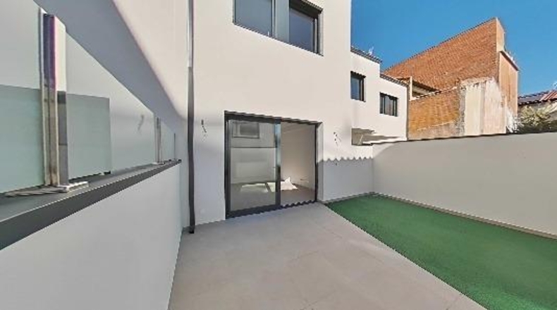 Барселона - Santa Perpètua de Mogoda - 99m2
