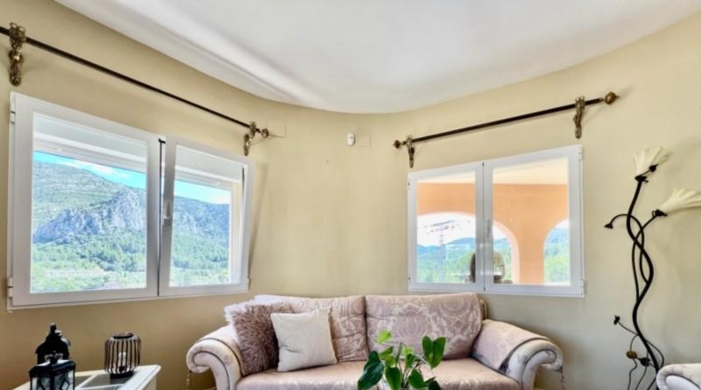 Аликанте - Pedreguer - 1200m2