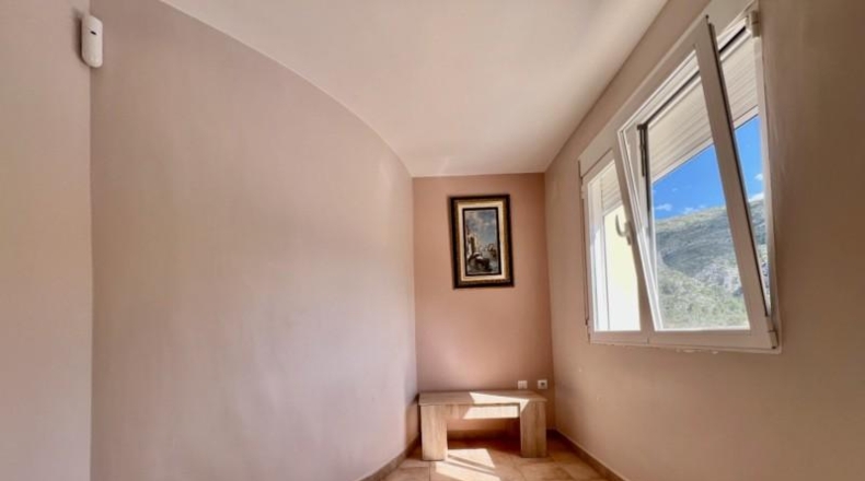 Аликанте - Pedreguer - 1200m2