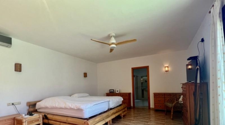 Аликанте - Pedreguer - 3951m2
