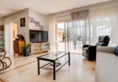 Chalet independiente con terreno en venta en la España, Vilanova i la Geltrú, ref: TR161731 foto