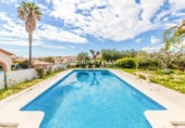 Chalet independiente con terreno en venta en la España, Vilanova i la Geltrú, ref: TR389377 foto