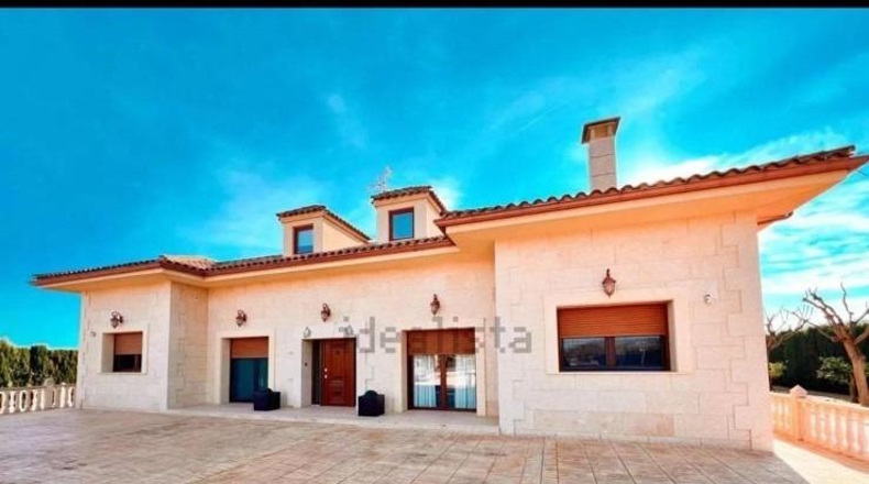 Alicante - Aspe - 11000m2