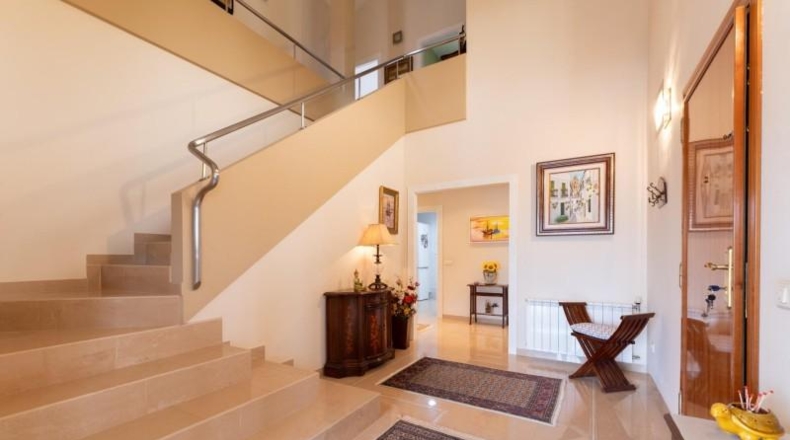 Малага - Alhaurín de la Torre - 503m2
