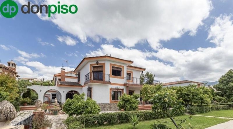 Granada - Huétor Vega - 2136m2