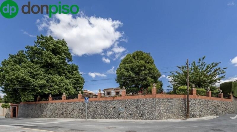 Granada - Huétor Vega - 2136m2