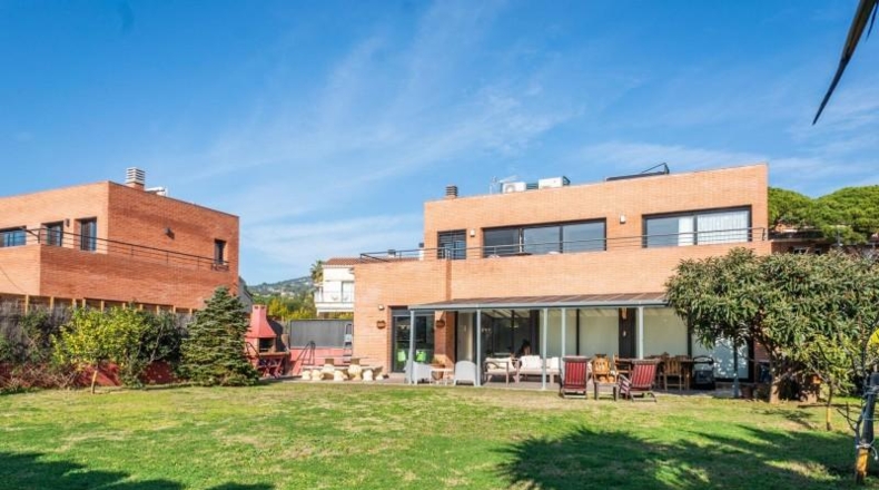 Barcelona - Sant Vicenç de Montalt - 745m2