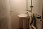 Отдельно стоящий дом с участком на продажу в городе Cerdedo. Фото