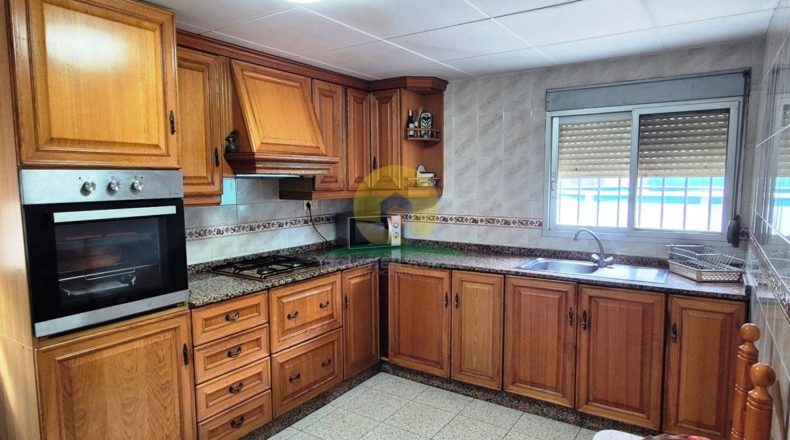 Валенсия - Ontinyent - 1059m2