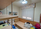 Отдельно стоящий дом с участком на продажу в городе Tortosa. Фото