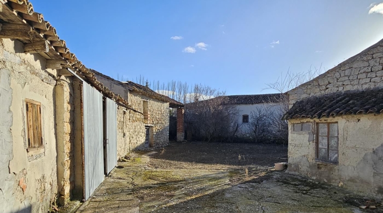 Palencia - Ampudia - 1069m2