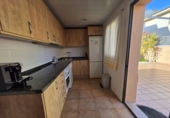 Дом с участком на продажу в городе Cunit. Фото