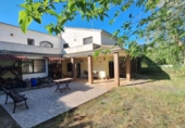 Отдельно стоящий дом с участком на продажу в городе Canyelles Фото
