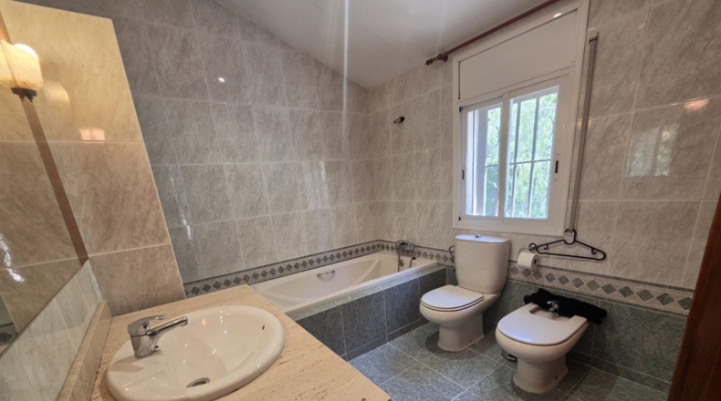 Barcelona - Canyelles - 1350m2