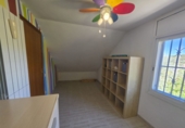 Отдельно стоящий дом с участком на продажу в городе Canyelles Фото