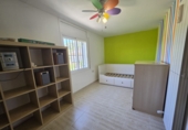 Отдельно стоящий дом с участком на продажу в городе Canyelles Фото