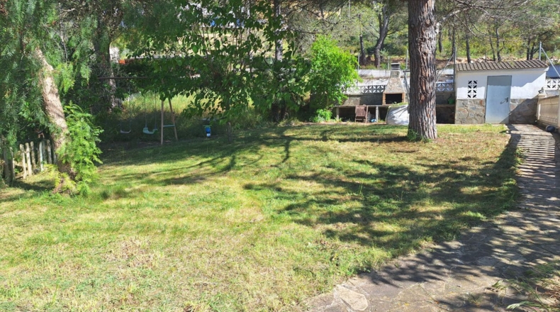 Barcelona - Canyelles - 1350m2