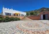 Casa de camp amb terreny en venda a Oria ref.: TR409015 foto