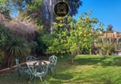 Villa con terreno en venta en Estepona ref: TR409116 foto