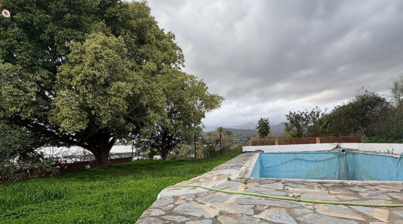 Malaga - Estepona - 29806m2