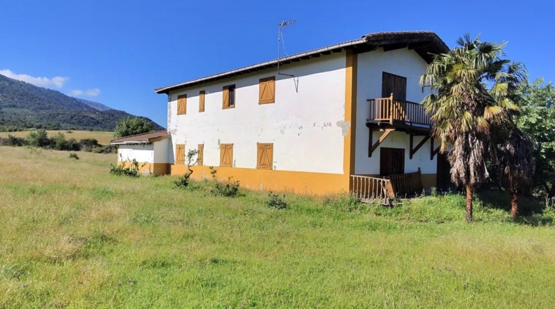 Касерес - Casas del Monte - 58000m2