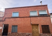 Village house for sale in Valdepeñas ref: TR409149 photo