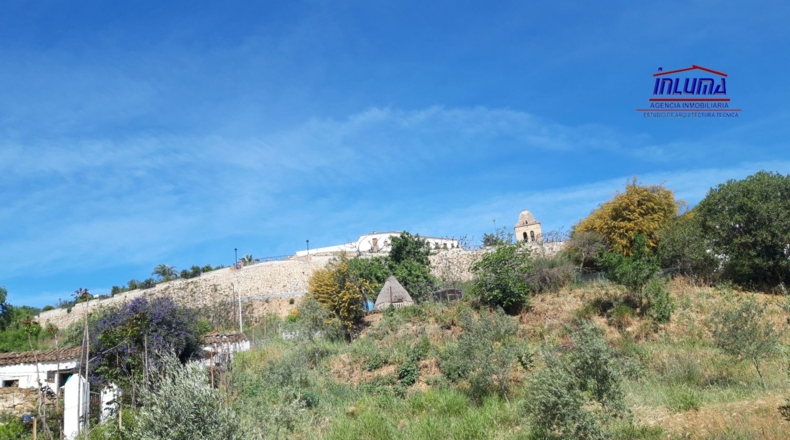 Badajoz - Jerez de los Caballeros - 6000m2