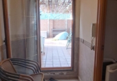 Отдельно стоящий дом с участком на продажу в городе Cárchel. Фото