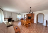 Chalet independiente con terreno en venta en Albatera ref: TR409201 foto