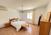 Chalet independiente con terreno en venta en Albatera ref: TR409201 foto