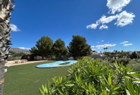 Albatera 3000&nbsp;m²
