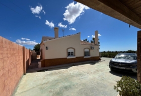 Albatera 3000&nbsp;m²